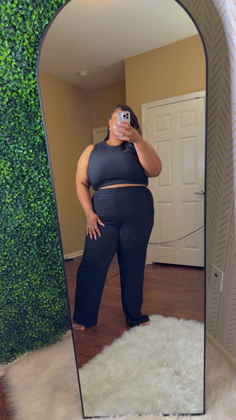 She’s Ready Set {Black}